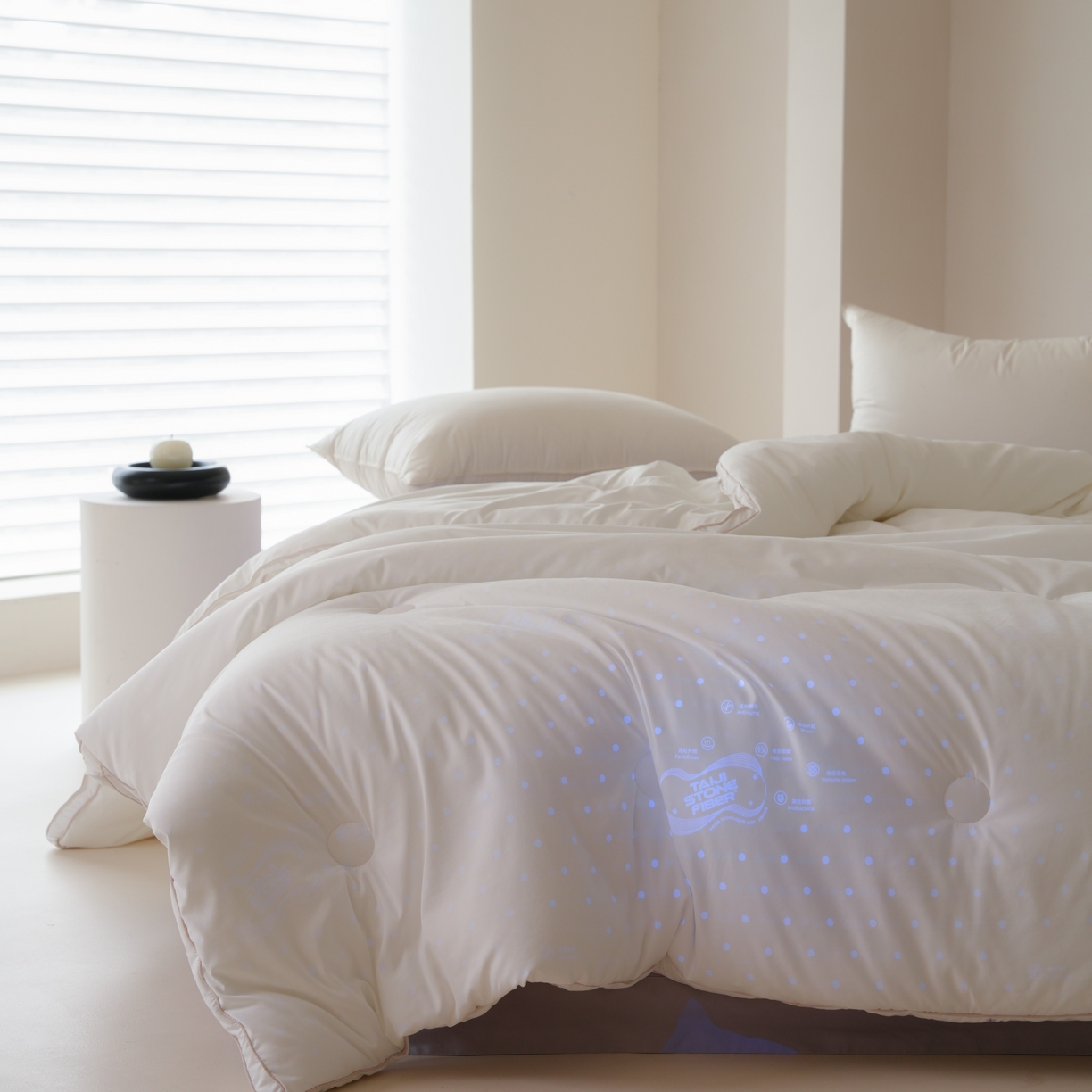 91家纺网 家纺一手货源 找家纺 （总）丽卡家纺 2025新款深蓝科技被被子被芯  全网统一零售价不低于299 商家电话18762488866