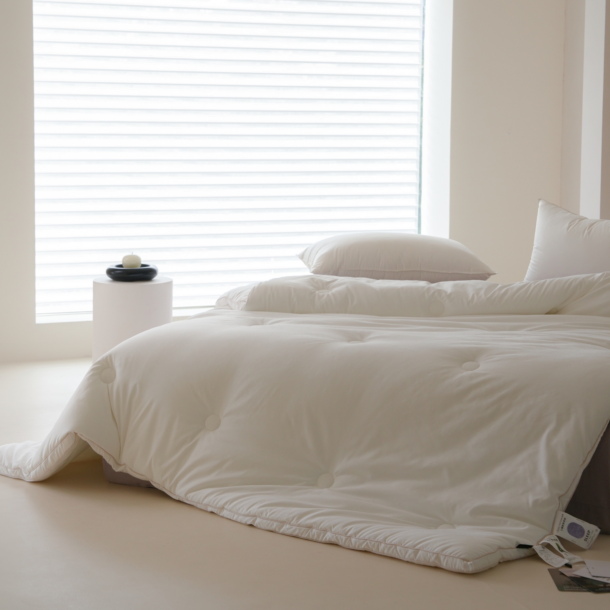 91家纺网 家纺一手货源 找家纺 （总）丽卡家纺 2025新款深蓝科技被被子被芯  全网统一零售价不低于299 商家电话18762488866