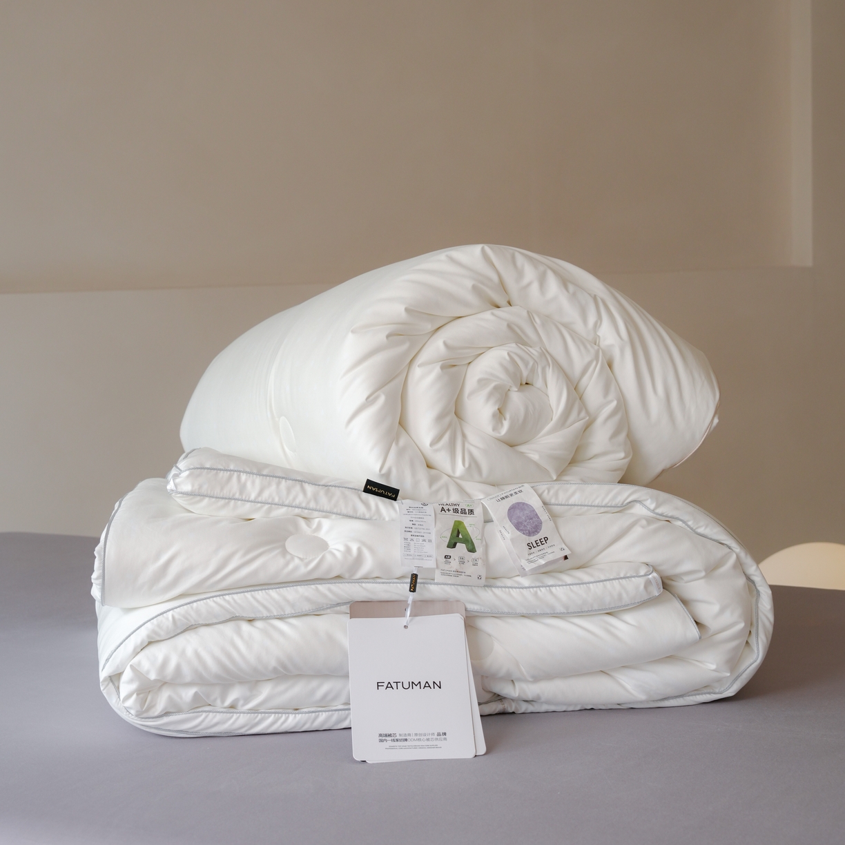 91家纺网 家纺一手货源 找家纺 （总）丽卡家纺 2025新款深蓝科技被被子被芯  全网统一零售价不低于299 商家电话18762488866