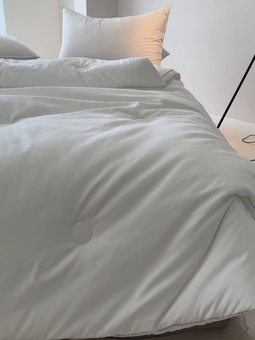 91家纺网 家纺一手货源 找家纺 （总）丽卡家纺 2025新款深蓝科技被被子被芯  全网统一零售价不低于299 商家电话18762488866