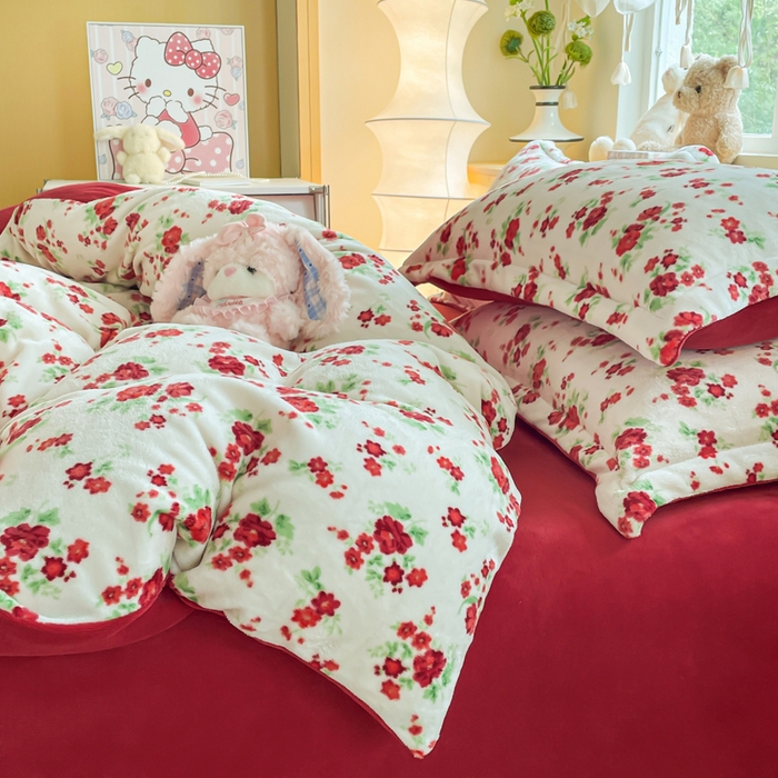 91家纺网 家纺一手货源 找家纺 弗苓家纺 2025新款加厚保暖双面牛奶绒四件套 花妖- 白