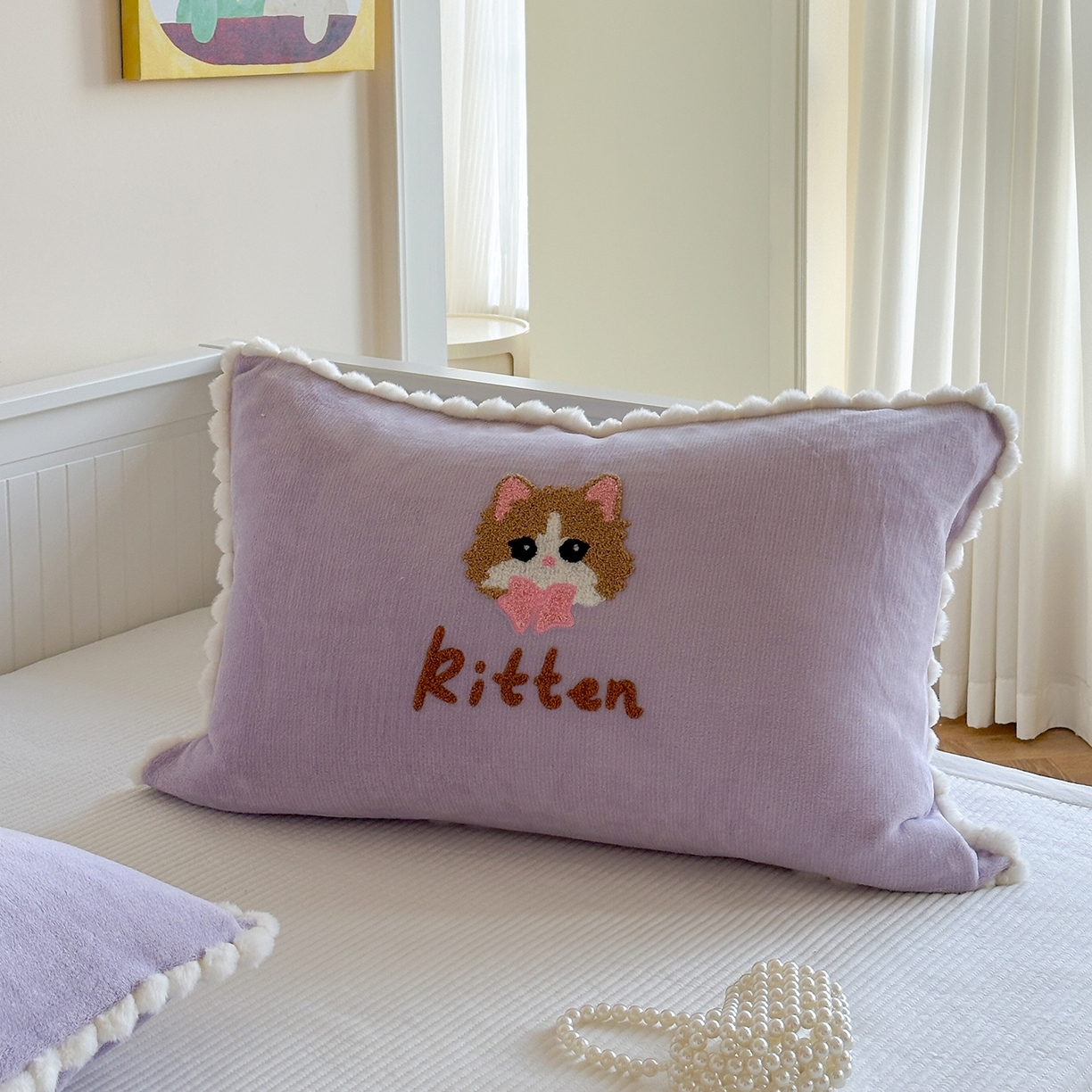 91家纺网 家纺一手货源 找家纺 寐居家纺 2025新款牛奶绒毛巾绣单枕套 萝莉猫·紫