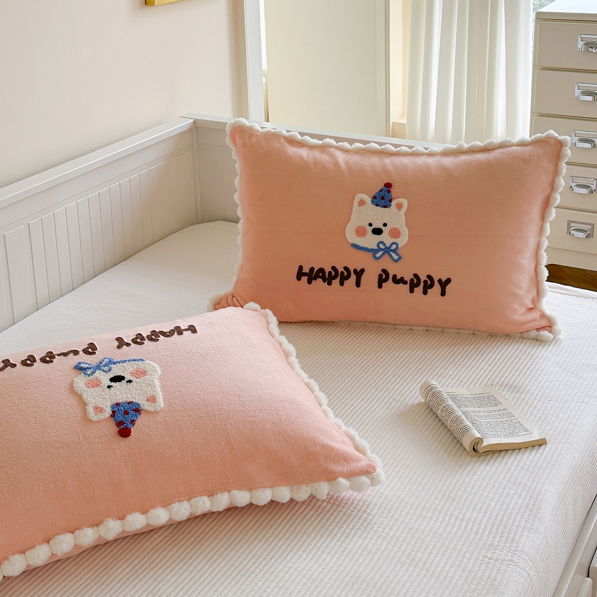 91家纺网 家纺一手货源 找家纺 寐居家纺 2025新款牛奶绒毛巾绣单枕套 小熊宝·玉