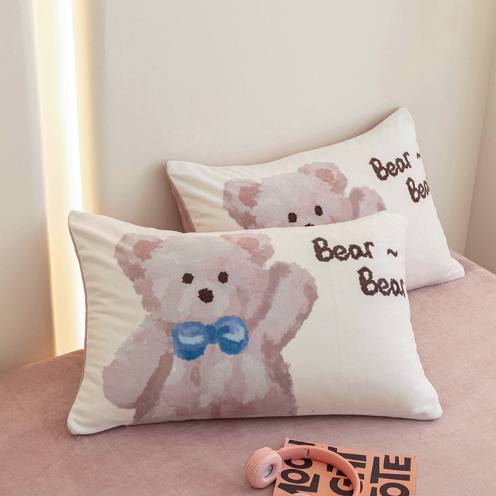 91家纺网 家纺一手货源 找家纺 （总）寐居家纺 2025新款卡通印花大阪单枕套件