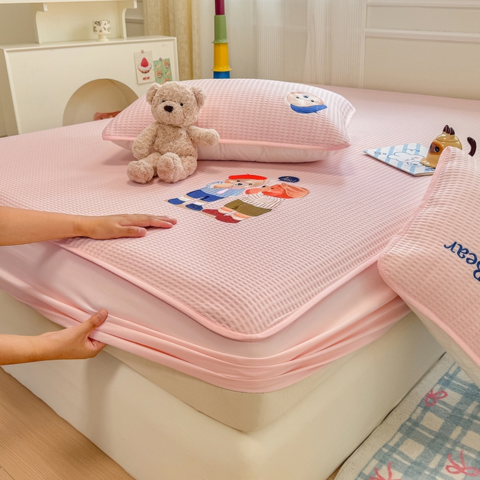 91家纺网 家纺一手货源 找家纺 大元 2025新款零压云棉刺绣款单床笠床笠单件单品床笠小熊仔 小熊仔-粉