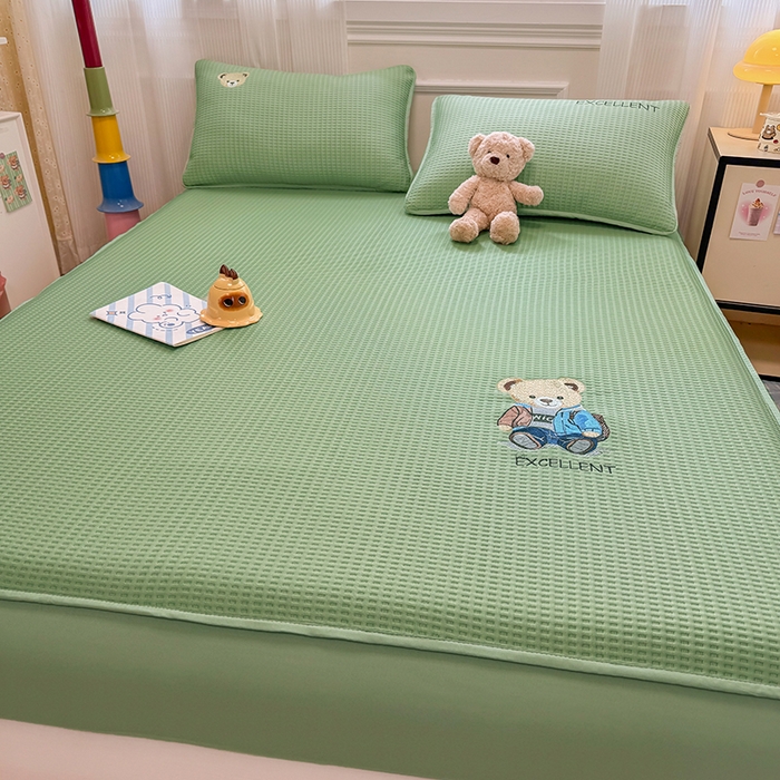 91家纺网 家纺一手货源 找家纺 大元 2025新款零压云棉刺绣款单床笠床笠单件单品床笠小熊仔 小熊仔-果绿