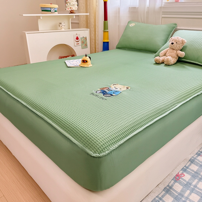 91家纺网 家纺一手货源 找家纺 大元 2025新款零压云棉刺绣款单床笠床笠单件单品床笠小熊仔 小熊仔-果绿