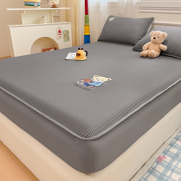 91家纺网 家纺一手货源 找家纺 大元 2025新款零压云棉刺绣款单床笠床笠单件单品床笠小熊仔 小熊仔-高级灰