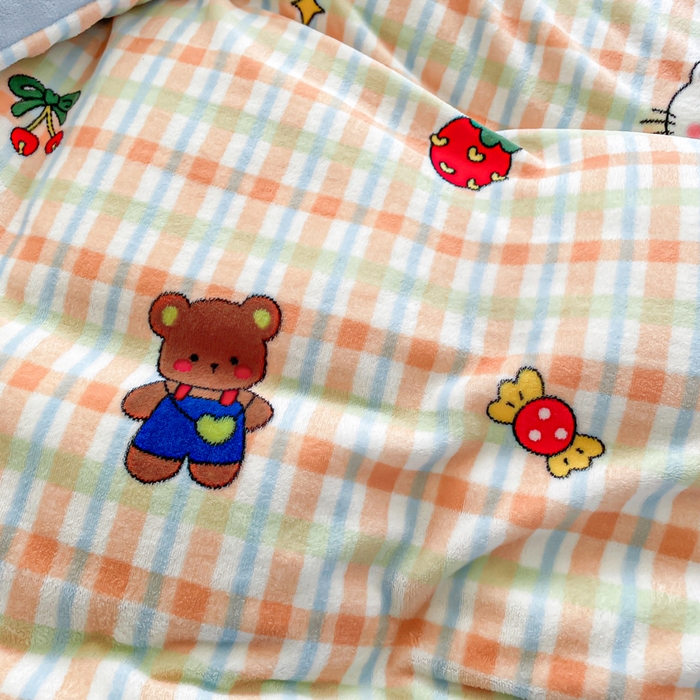 91家纺网 家纺一手货源 找家纺 弗苓家纺 2025新款加厚保暖双面牛奶绒四件套 草莓喵蓝