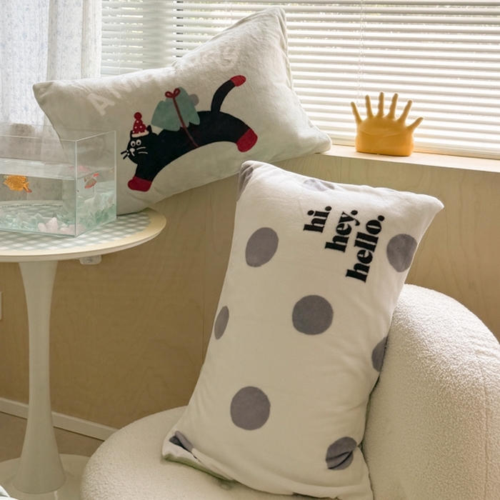 91家纺网 家纺一手货源 找家纺 寐居家纺 2025新款卡通印花大阪单枕套件 圣诞猫