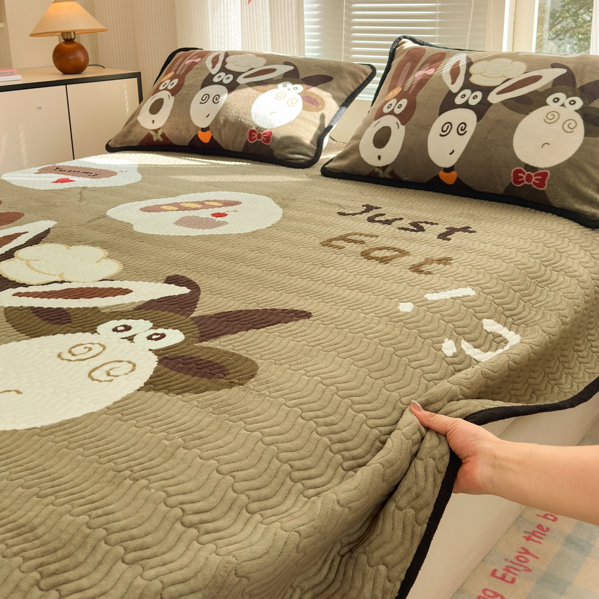 91家纺网 家纺一手货源 找家纺 （总）寐居家纺 2025新款牛奶绒数码大版单床盖