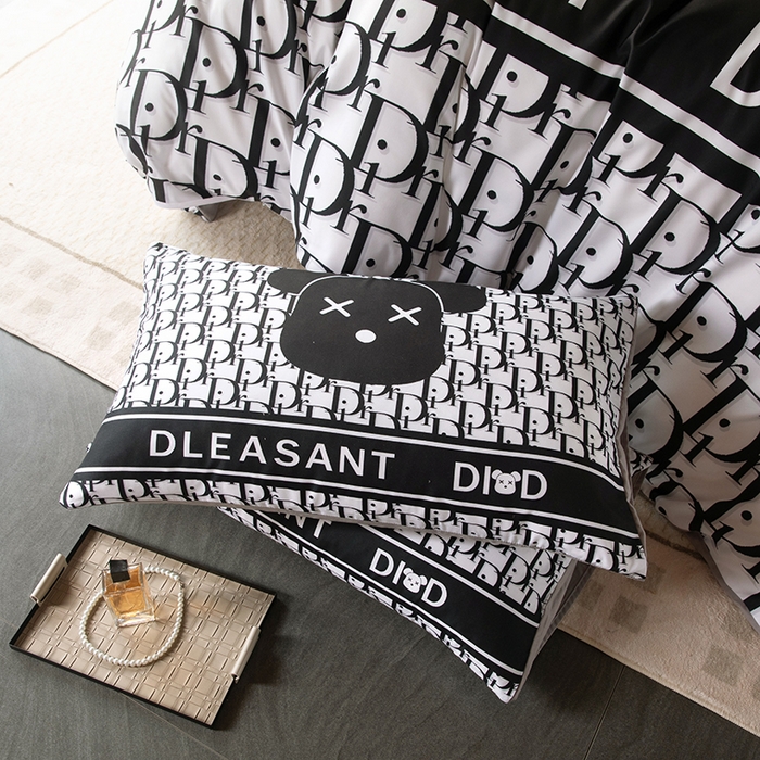 91家纺网 家纺一手货源 找家纺 色鬼布艺高端家居主号 2025新款直播热款网红款四季棉四件套 黑白迪