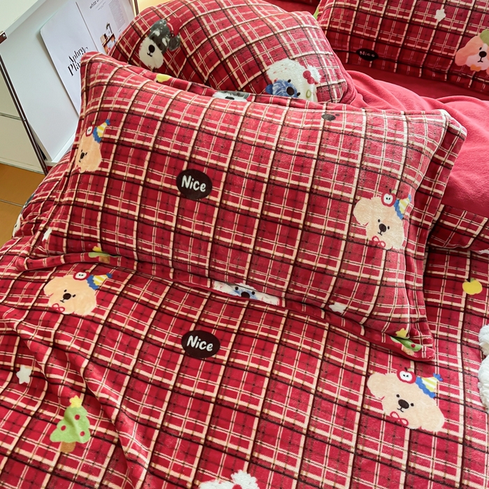 91家纺网 家纺一手货源 找家纺 弗苓家纺 2025新款加厚保暖双面牛奶绒四件套 圣诞汪