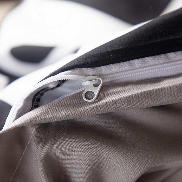 91家纺网 家纺一手货源 找家纺 色鬼布艺高端家居主号 2025新款直播热款网红款四季棉四件套 棋盘格公仔