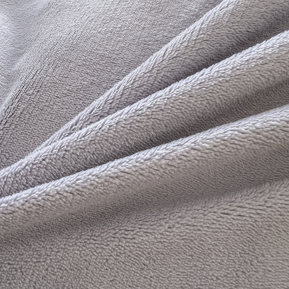 91家纺网 家纺一手货源 找家纺 新印象 2025新款全消光牛奶绒绣花活性印染四件套花梦小熊 花梦小熊-香芋紫