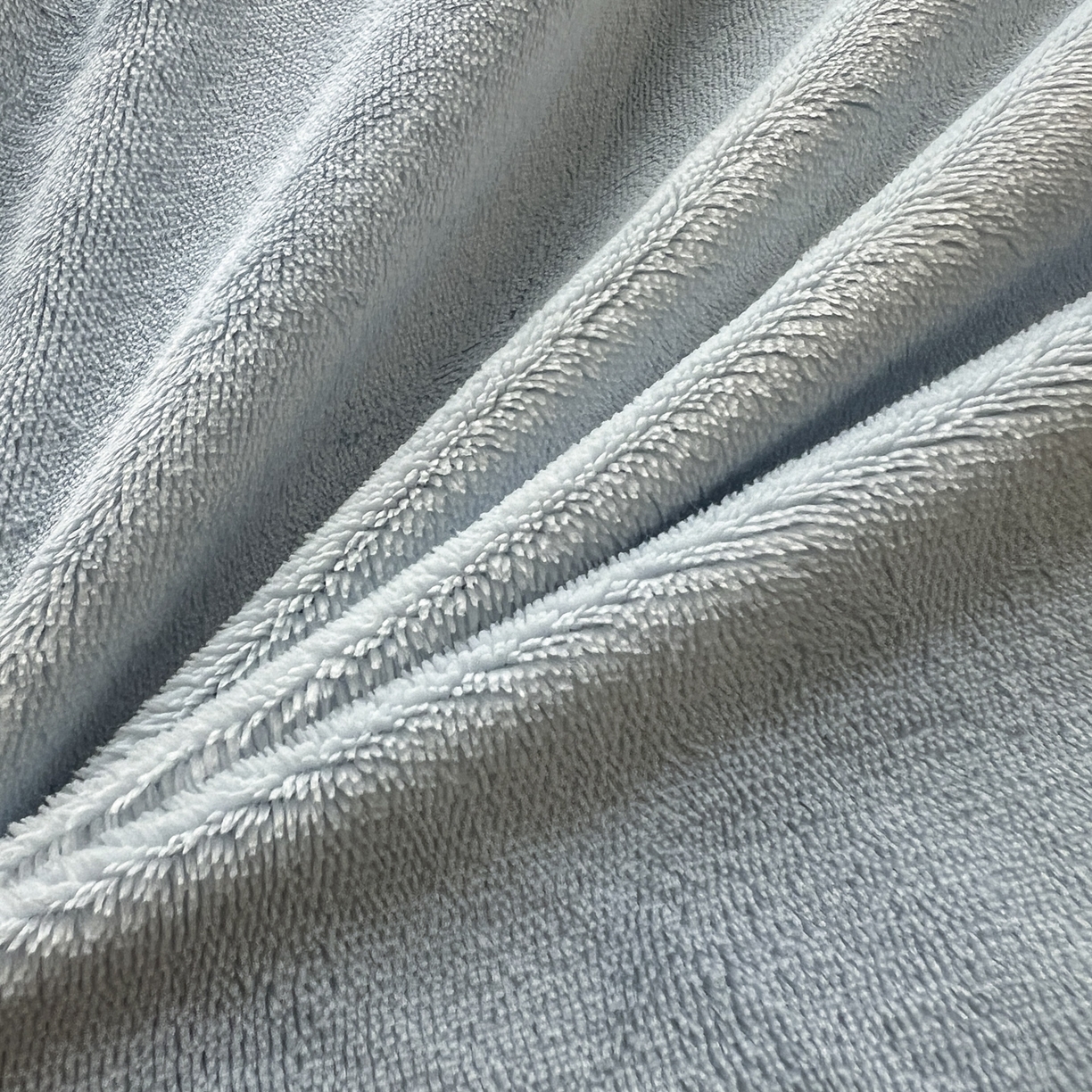 91家纺网 家纺一手货源 找家纺 （总）新印象 2025新款全消光牛奶绒绣花活性印染四件套花梦小熊