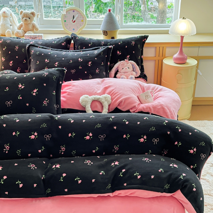 91家纺网 家纺一手货源 找家纺 弗苓家纺 2025新款加厚保暖双面牛奶绒四件套 乌梅子酱