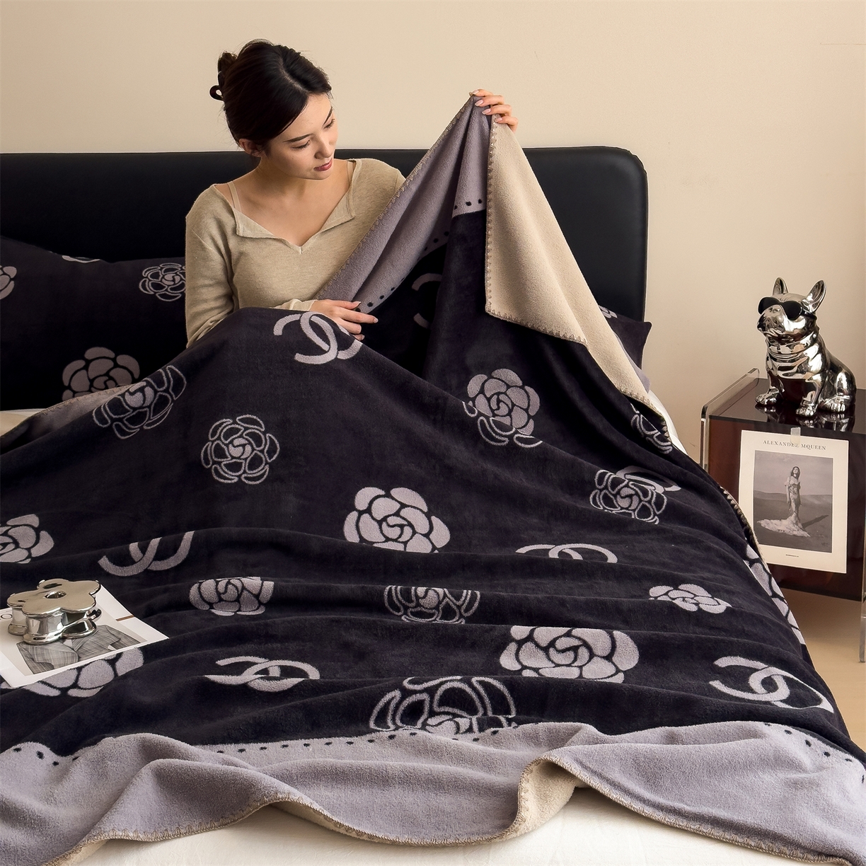 91家纺网 家纺一手货源 找家纺 慕木家纺 2025新款高克重印花仿羊绒双层毛毯毛毯毯子（可供跨境提供买家秀） 山茶环影