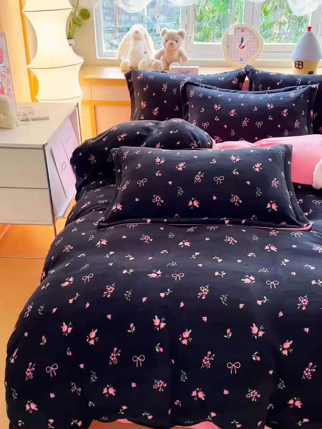 91家纺网 家纺一手货源 找家纺 弗苓家纺 2025新款加厚保暖双面牛奶绒四件套 乌梅子酱