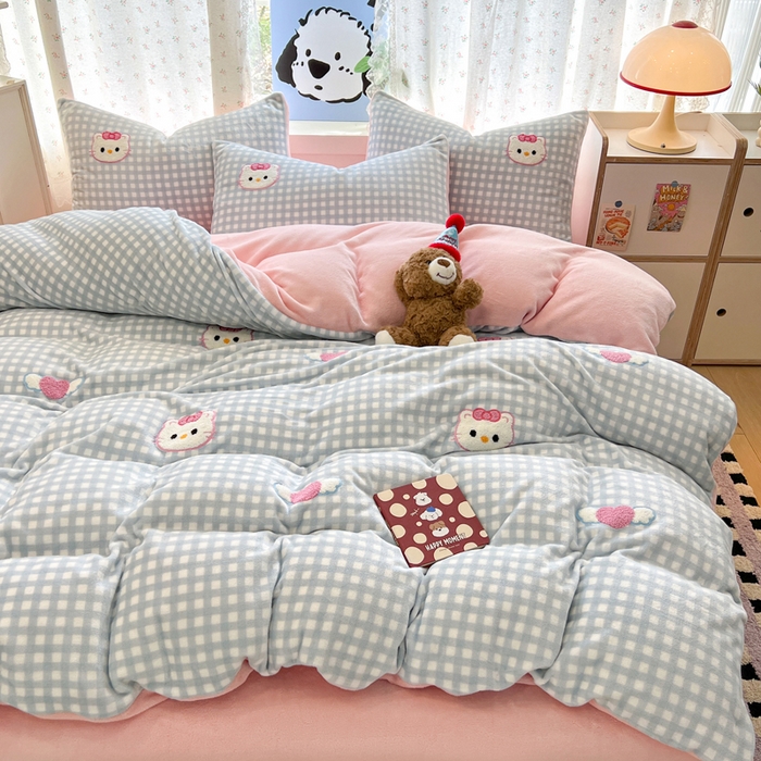 91家纺网 家纺一手货源 找家纺 寐居家纺 2025新款纯色毛巾绣牛奶绒四件套 甜心格韵