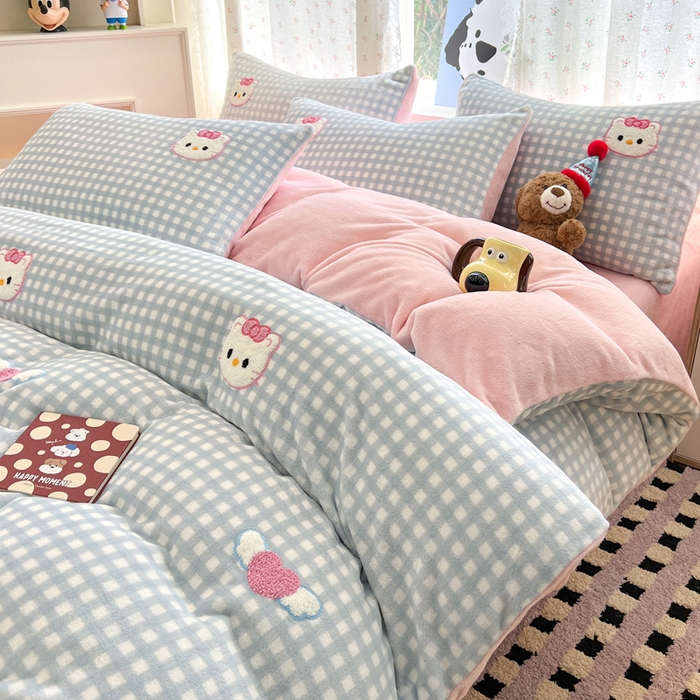 91家纺网 家纺一手货源 找家纺 寐居家纺 2025新款纯色毛巾绣牛奶绒四件套 甜心格韵