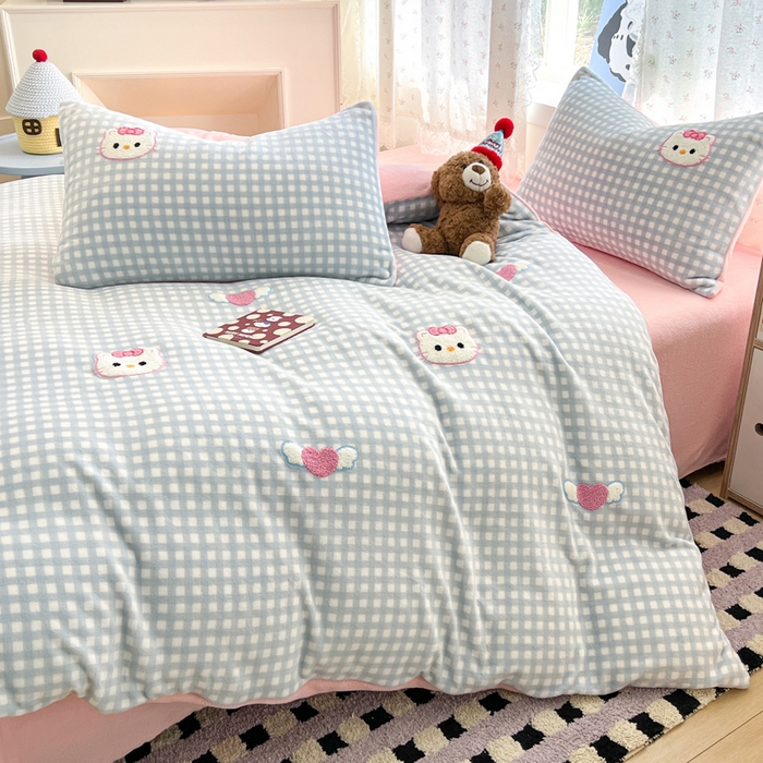 91家纺网 家纺一手货源 找家纺 寐居家纺 2025新款纯色毛巾绣牛奶绒四件套 甜心格韵