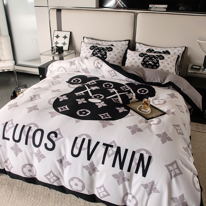 91家纺网 家纺一手货源 找家纺 色鬼布艺高端家居主号 2025新款直播热款网红款四季棉四件套 熊头白