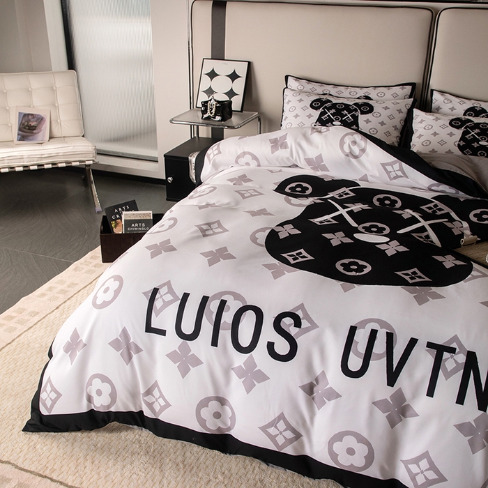 91家纺网 家纺一手货源 找家纺 色鬼布艺高端家居主号 2025新款直播热款网红款四季棉四件套 熊头白