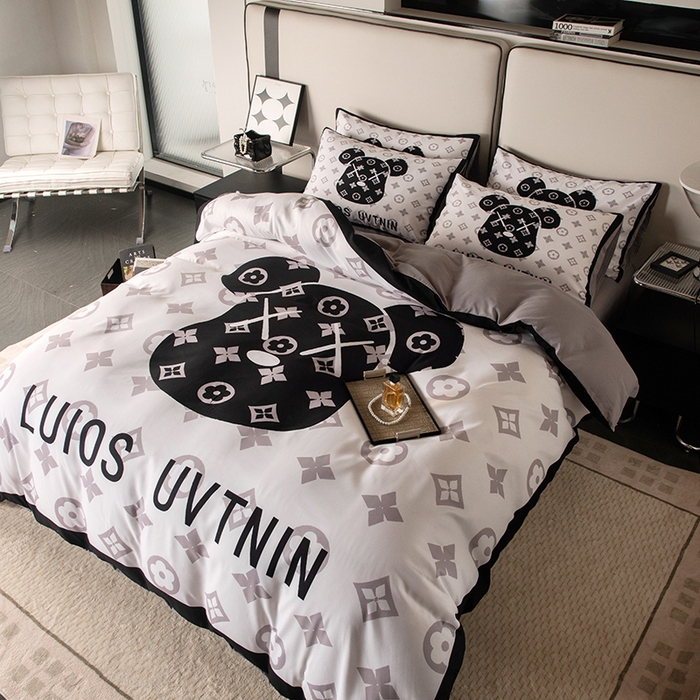 91家纺网 家纺一手货源 找家纺 色鬼布艺高端家居主号 2025新款直播热款网红款四季棉四件套 熊头白