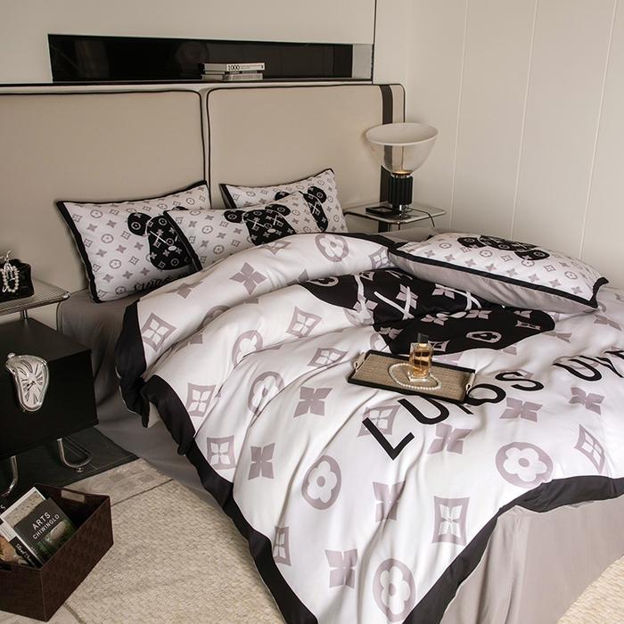 91家纺网 家纺一手货源 找家纺 色鬼布艺高端家居主号 2025新款直播热款网红款四季棉四件套 熊头白