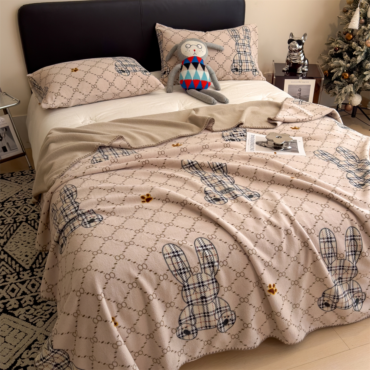 91家纺网 家纺一手货源 找家纺 慕木家纺 2025新款高克重印花仿羊绒双层毛毯毛毯毯子（可供跨境提供买家秀） 雅韵萌兔-咖