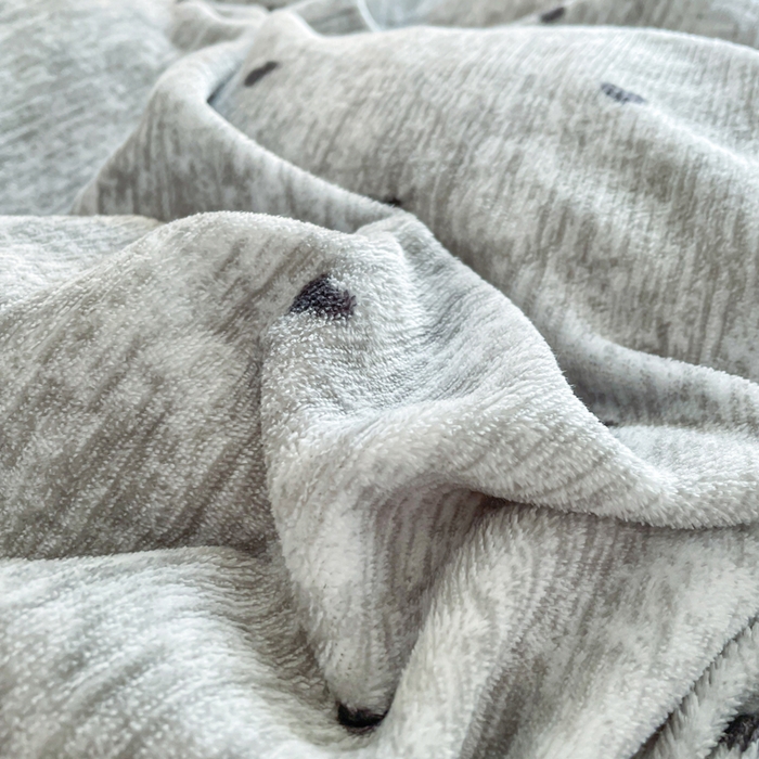 91家纺网 家纺一手货源 找家纺 弗苓家纺 2025新款加厚保暖双面牛奶绒四件套 心动-灰