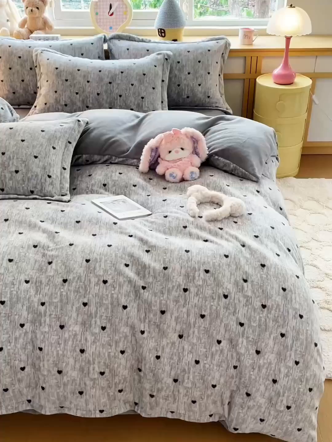 91家纺网 家纺一手货源 找家纺 弗苓家纺 2025新款加厚保暖双面牛奶绒四件套 心动-灰