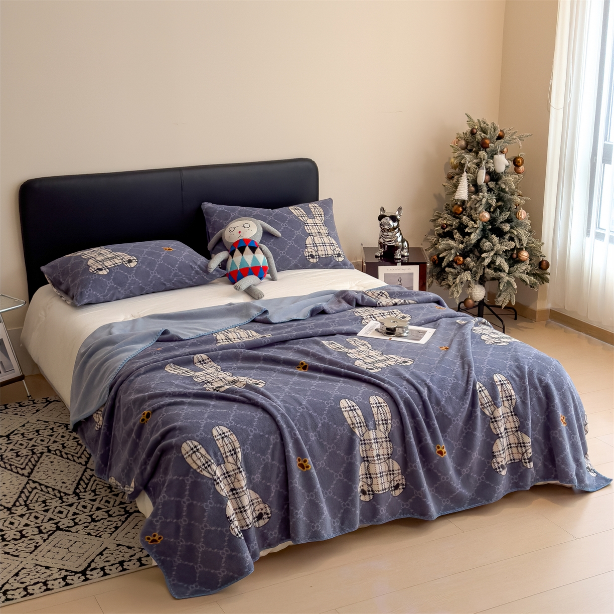 91家纺网 家纺一手货源 找家纺 慕木家纺 2025新款高克重印花仿羊绒双层毛毯毛毯毯子（可供跨境提供买家秀） 雅韵萌兔-蓝