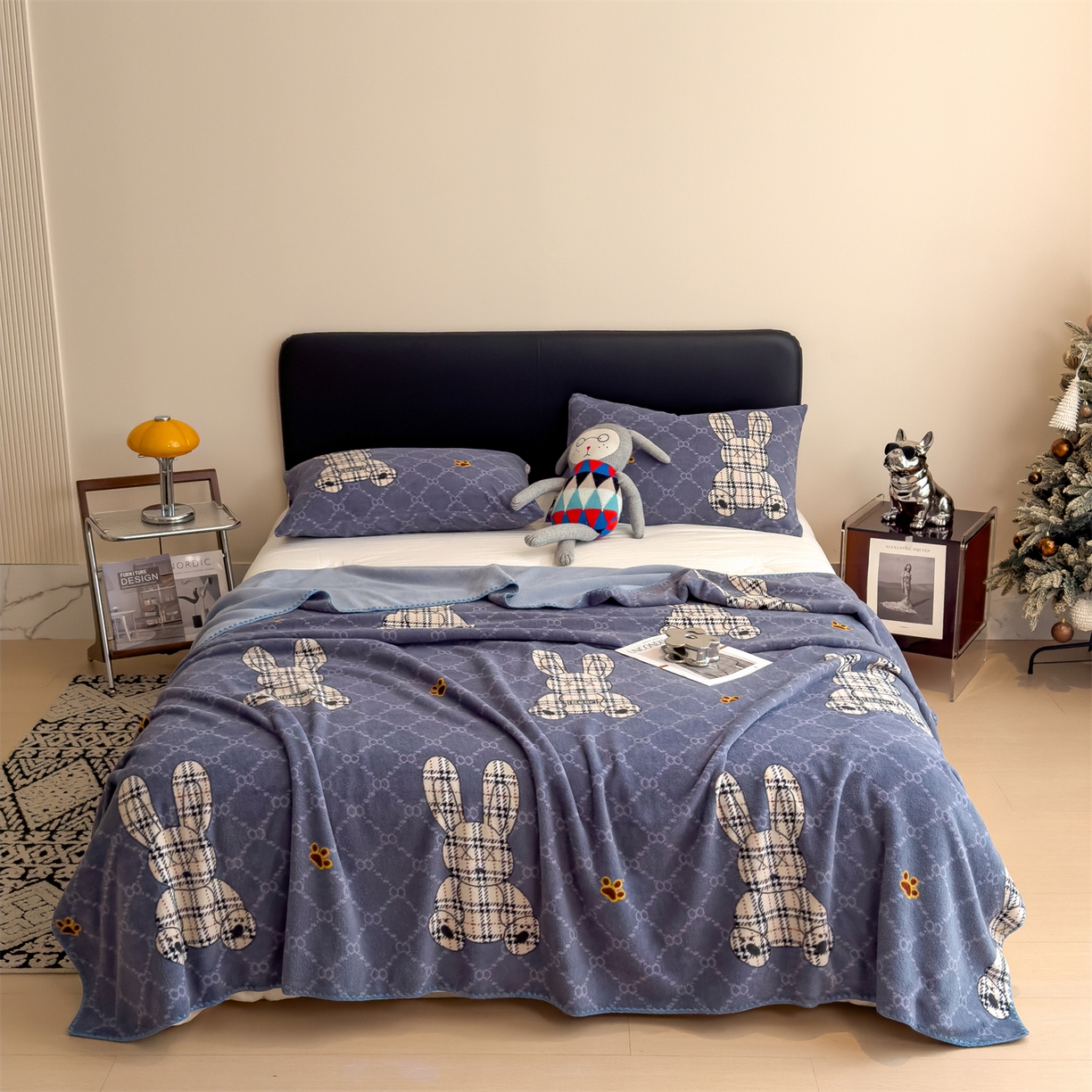 91家纺网 家纺一手货源 找家纺 慕木家纺 2025新款高克重印花仿羊绒双层毛毯毛毯毯子（可供跨境提供买家秀） 雅韵萌兔-蓝