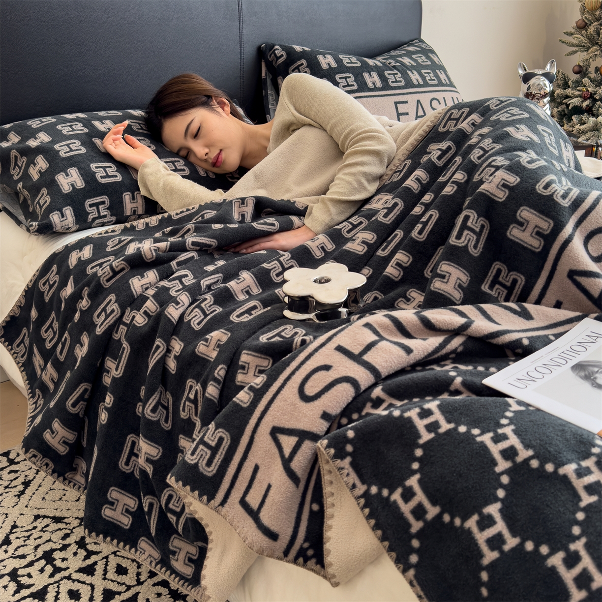 91家纺网 家纺一手货源 找家纺 慕木家纺 2025新款高克重印花仿羊绒双层毛毯毛毯毯子（可供跨境提供买家秀） H韵朝-黑