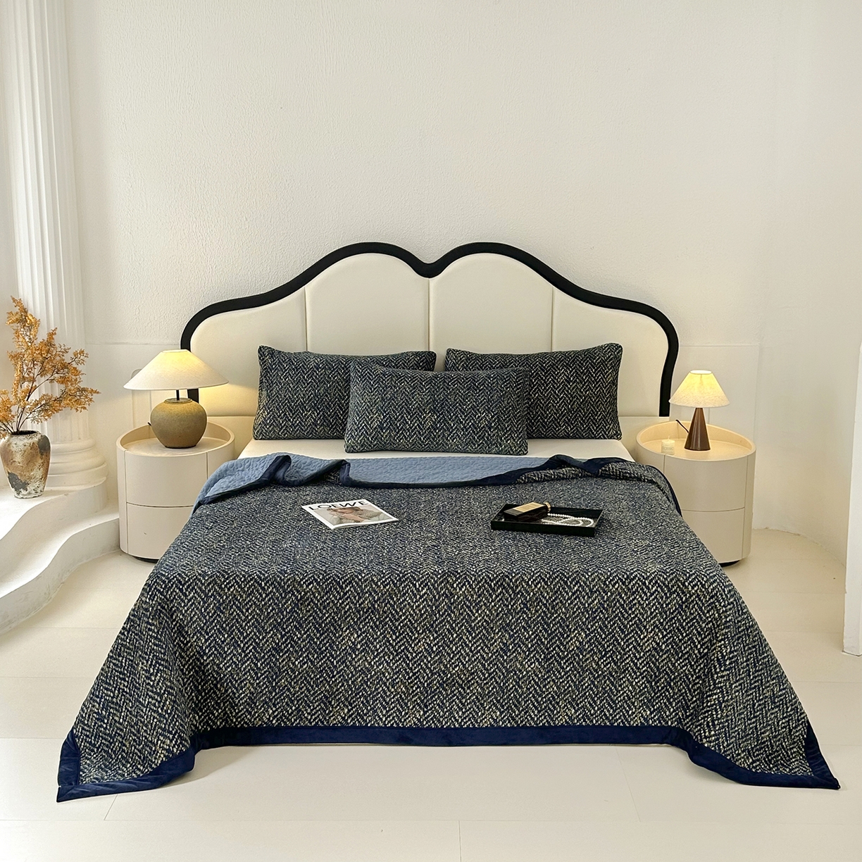 91家纺网 家纺一手货源 找家纺 大渔生活 2025新款牛奶绒印花床盖款四件套 爱丽丝