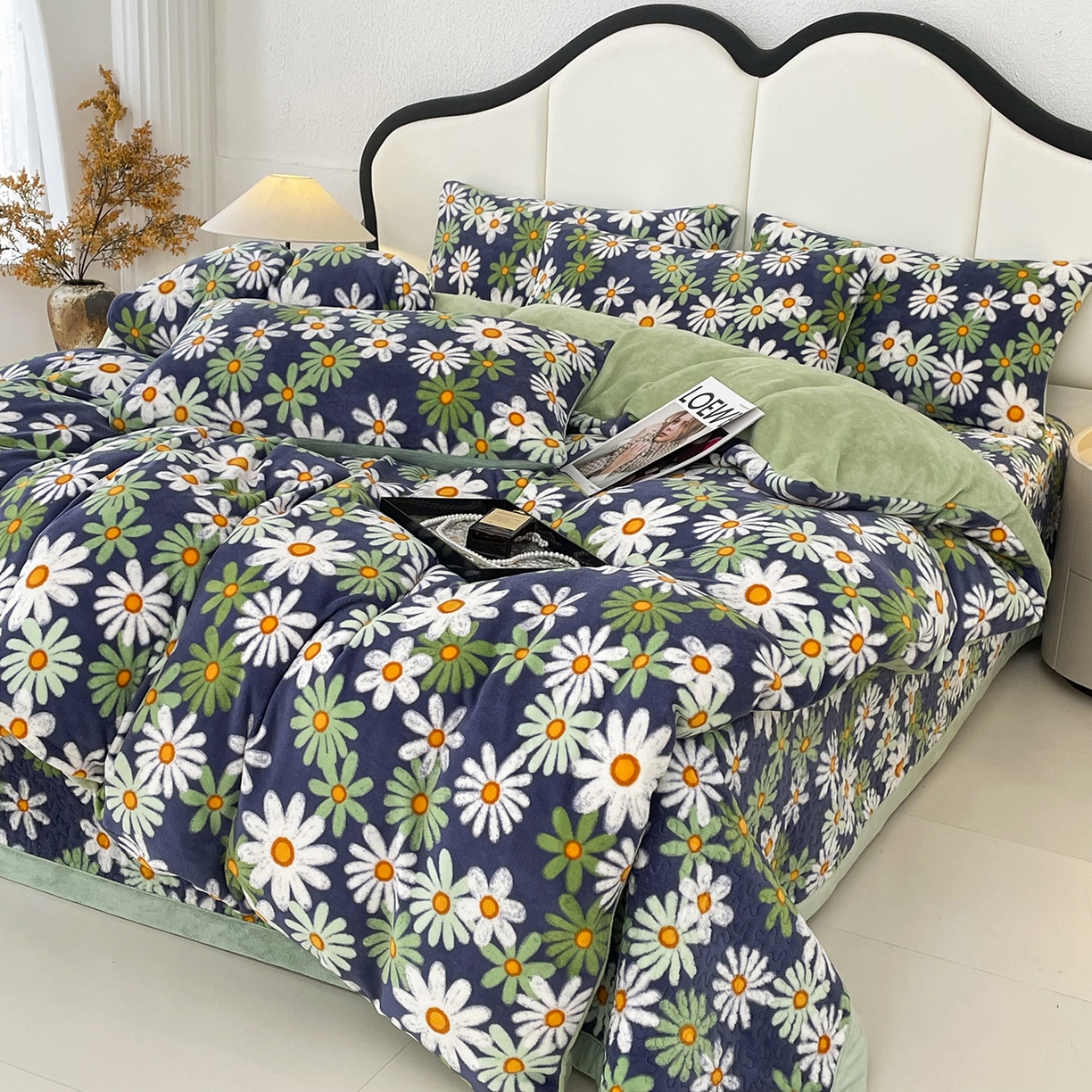 大渔生活 2025新款牛奶绒印花床盖款四件套 秘密庄园