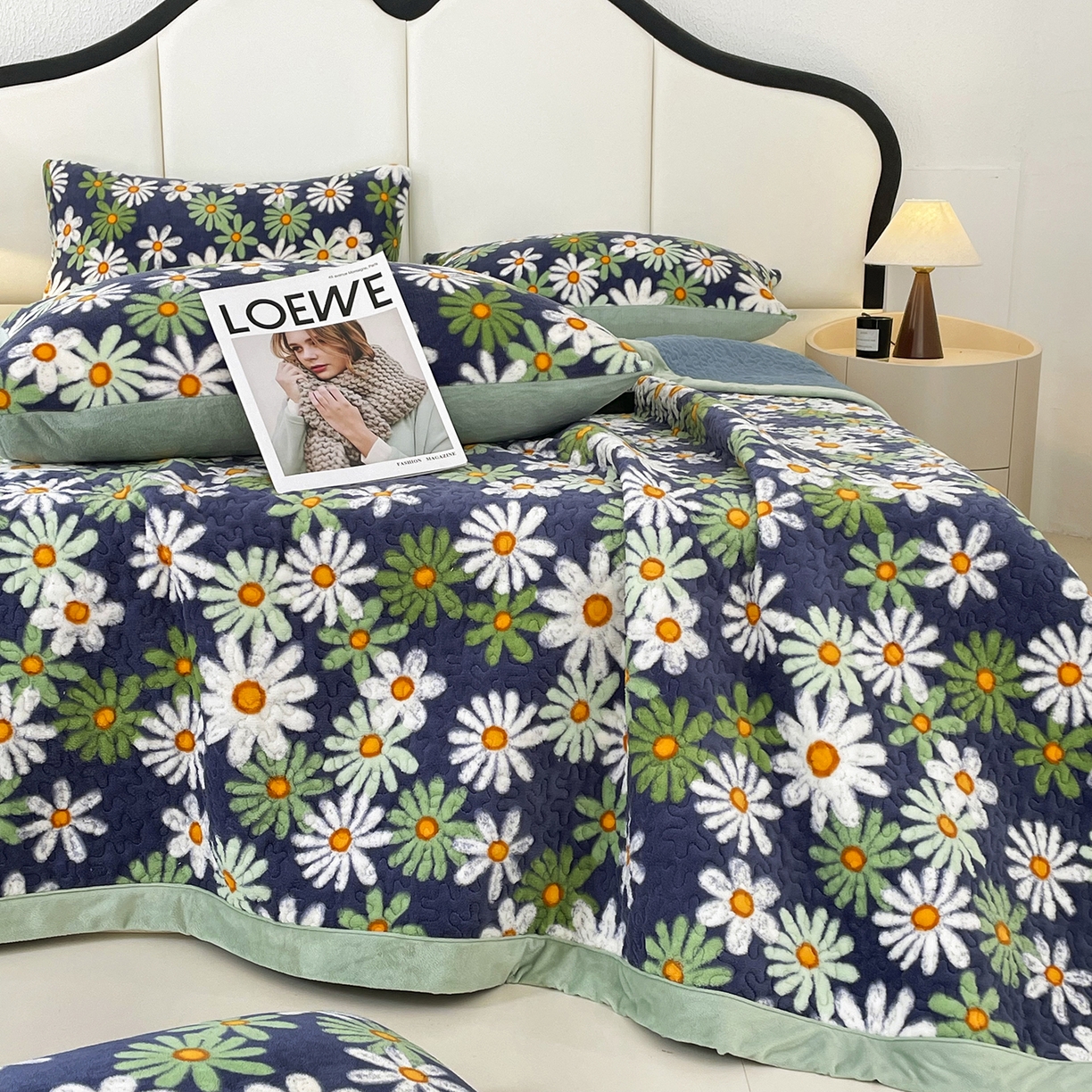 91家纺网 家纺一手货源 找家纺 大渔生活 2025新款牛奶绒印花床盖款四件套 秘密庄园