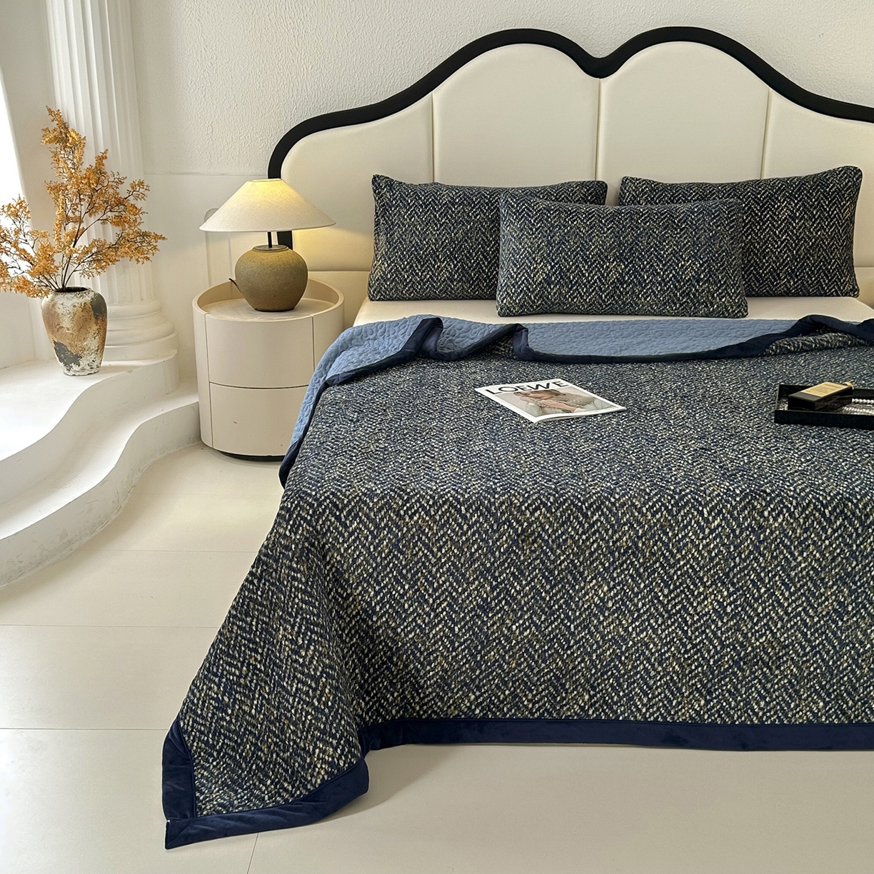 91家纺网 家纺一手货源 找家纺 大渔生活 2025新款牛奶绒印花床盖款四件套 爱丽丝