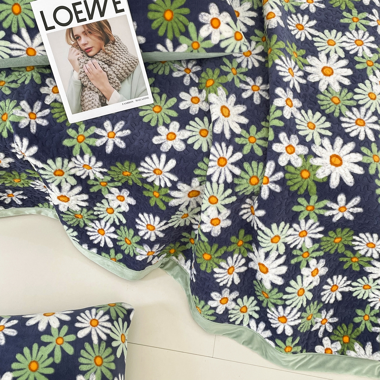 91家纺网 家纺一手货源 找家纺 大渔生活 2025新款牛奶绒印花床盖款四件套 秘密庄园