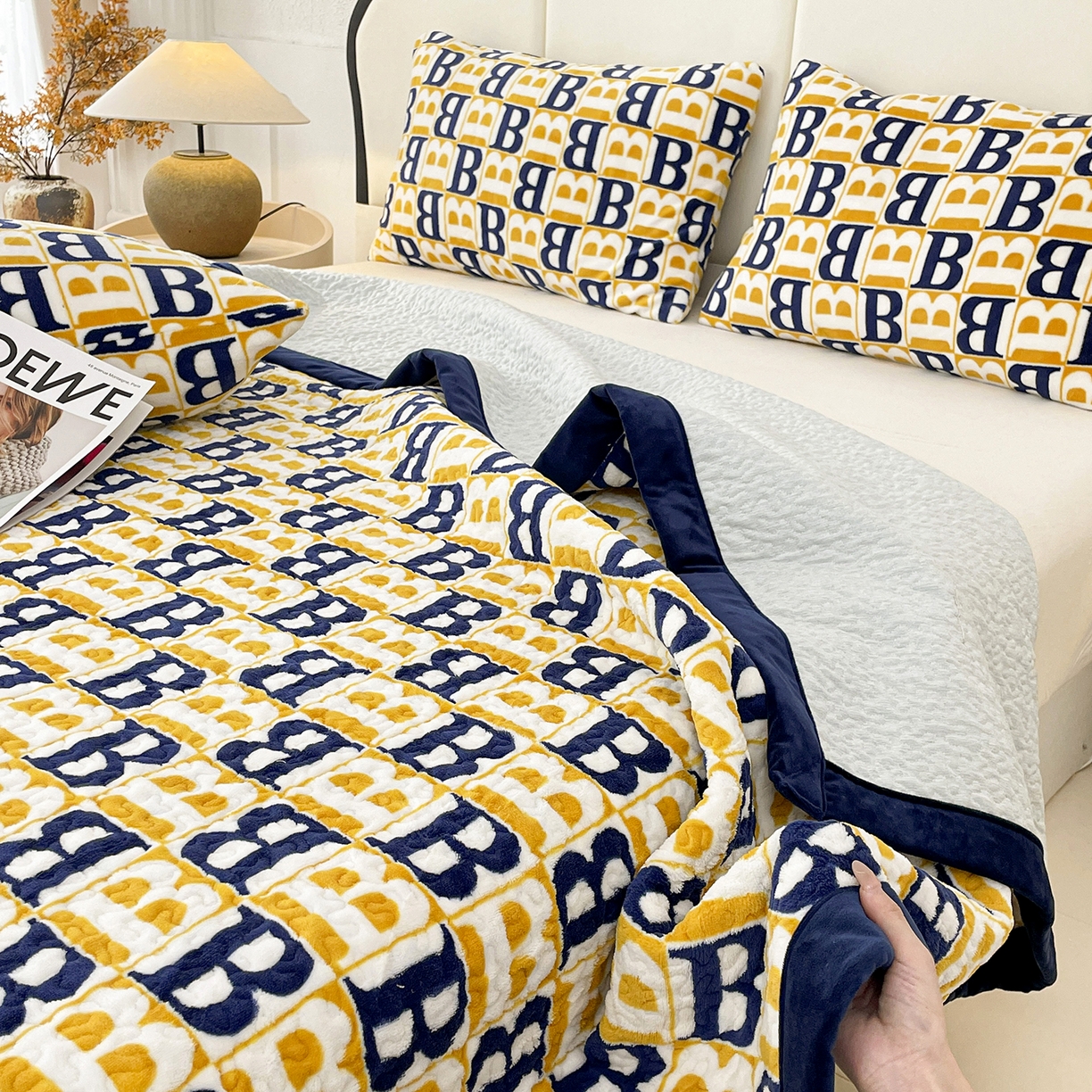 91家纺网 家纺一手货源 找家纺 大渔生活 2025新款牛奶绒印花床盖款四件套 剑桥