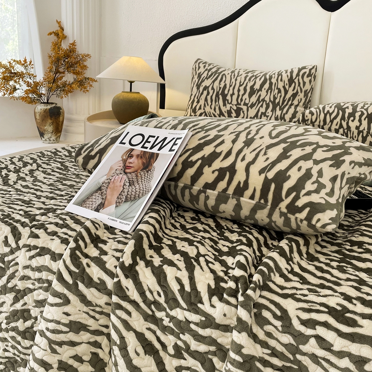 91家纺网 家纺一手货源 找家纺 大渔生活 2025新款牛奶绒印花床盖款四件套 豹纹诱惑 绿