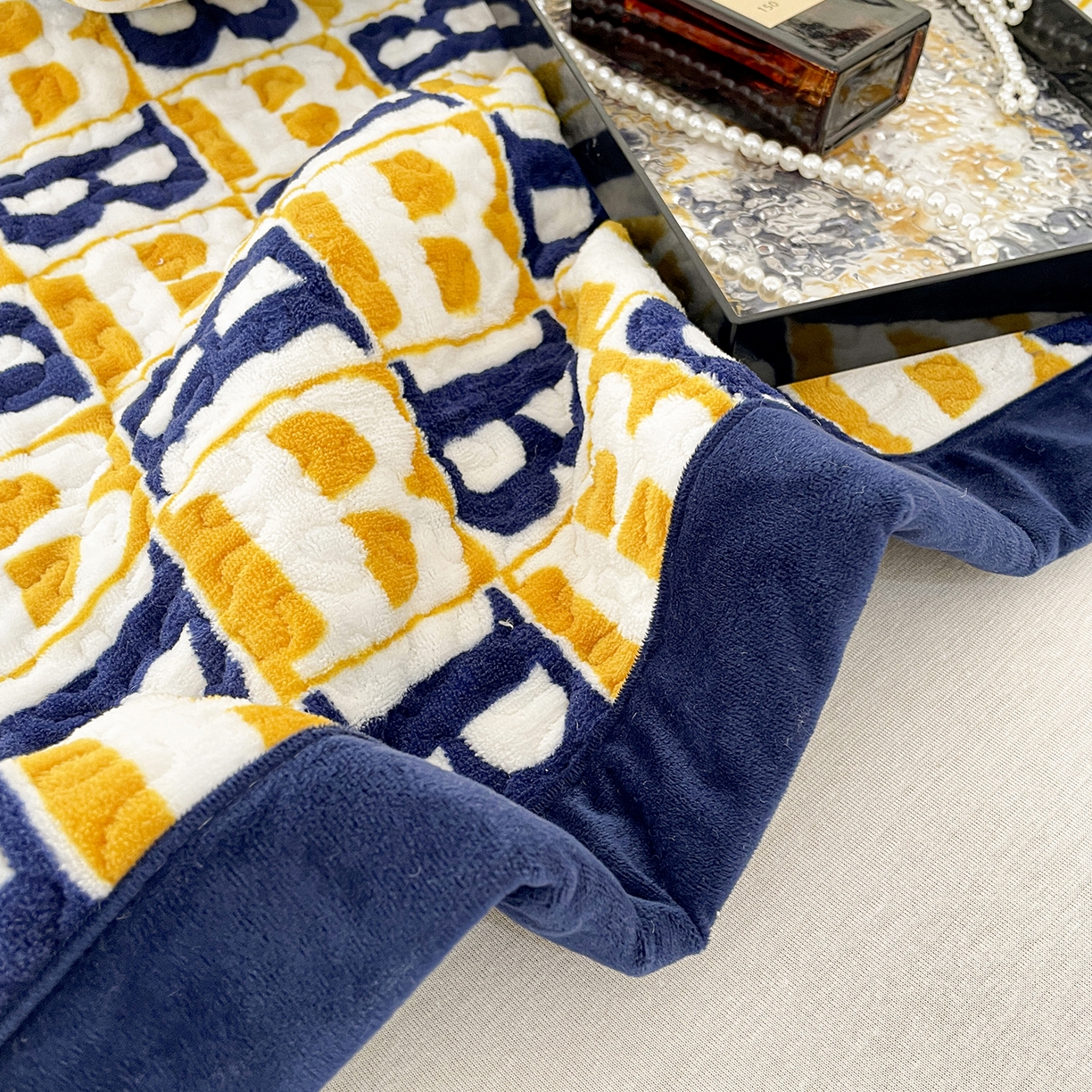 91家纺网 家纺一手货源 找家纺 大渔生活 2025新款牛奶绒印花床盖款四件套 剑桥