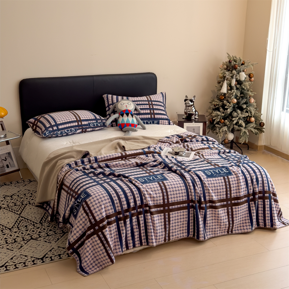 91家纺网 家纺一手货源 找家纺 慕木家纺 2025新款高克重印花仿羊绒双层毛毯毛毯毯子（可供跨境提供买家秀） 都市织梦-粉