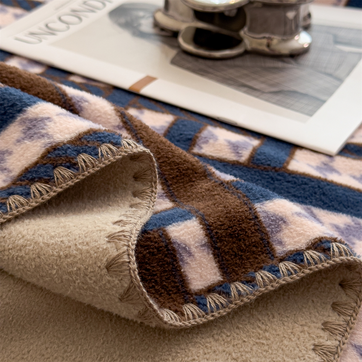 91家纺网 家纺一手货源 找家纺 慕木家纺 2025新款高克重印花仿羊绒双层毛毯毛毯毯子（可供跨境提供买家秀） 都市织梦-粉