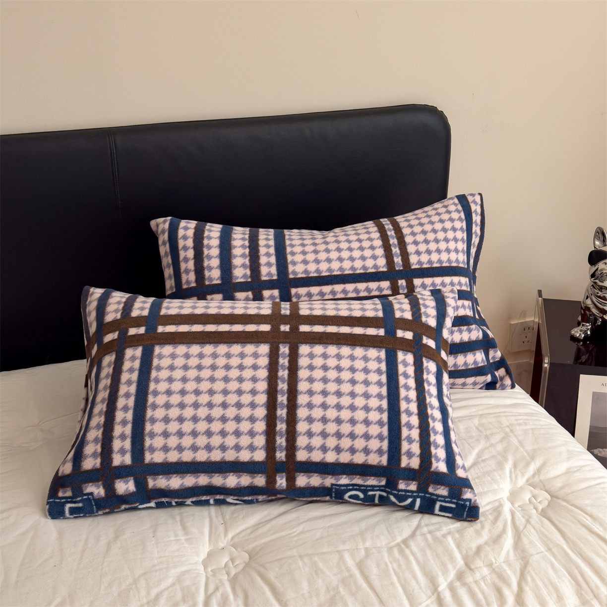 91家纺网 家纺一手货源 找家纺 慕木家纺 2025新款高克重印花仿羊绒双层毛毯毛毯毯子（可供跨境提供买家秀） 都市织梦-粉