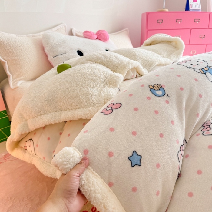 91家纺网 家纺一手货源 找家纺 艾特你 2025新款多功能羊羔绒牛奶绒单毛毯单被套 羊-爱心猫咪