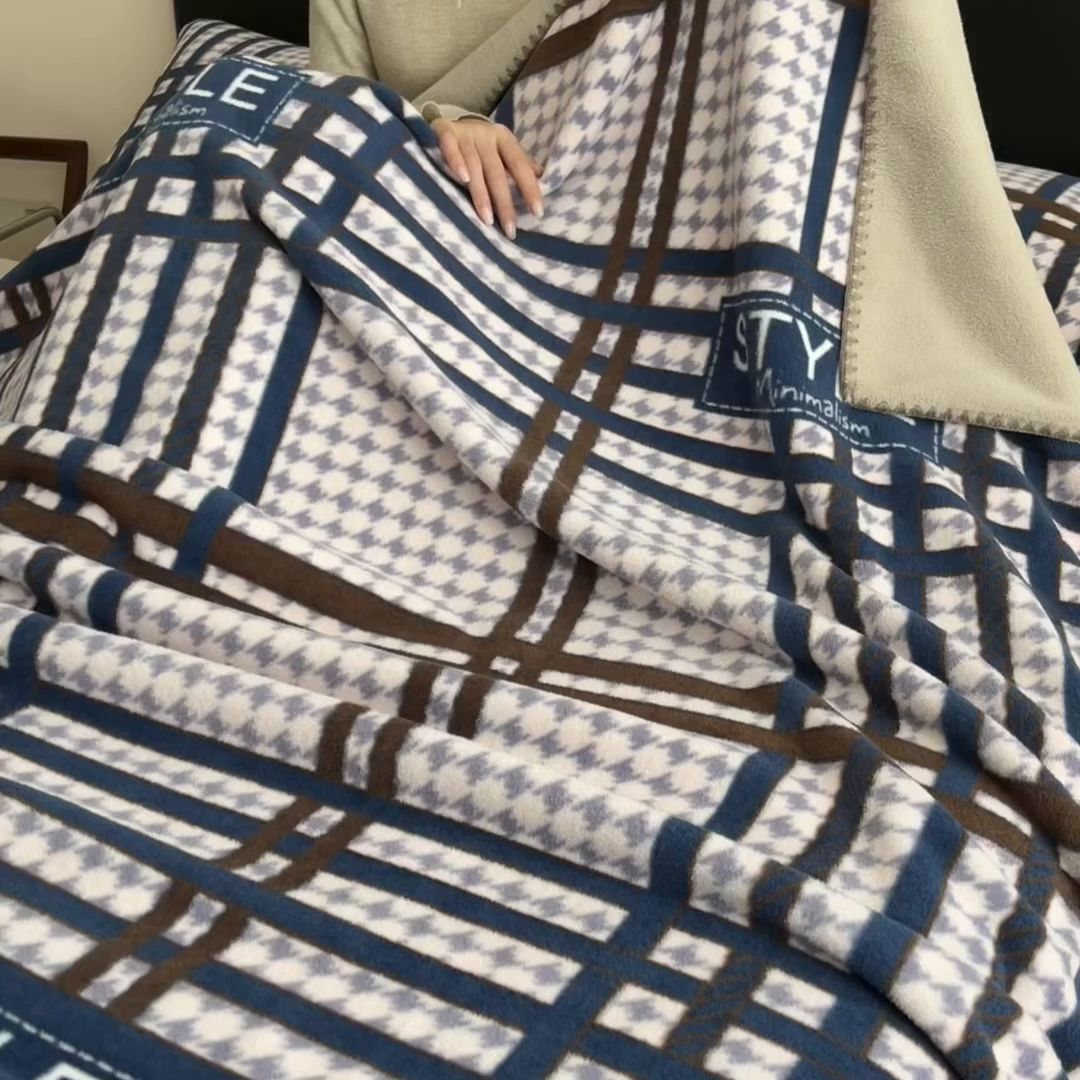 91家纺网 家纺一手货源 找家纺 慕木家纺 2025新款高克重印花仿羊绒双层毛毯毛毯毯子（可供跨境提供买家秀） 都市织梦-粉