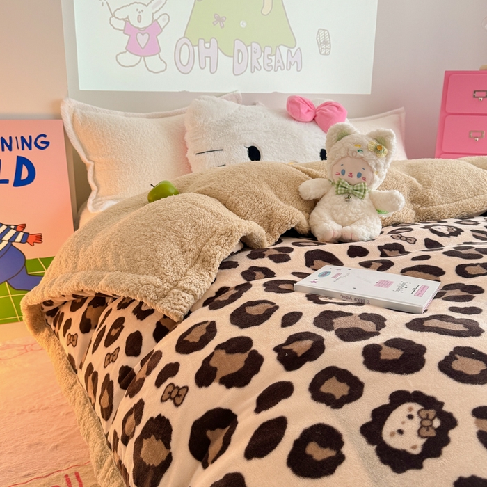 91家纺网 家纺一手货源 找家纺 艾特你 2025新款多功能羊羔绒牛奶绒单毛毯单被套 羊-豹纹公主